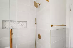 695 Doblin St, Elmont, NY 11003 - Photo 13