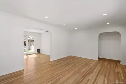 695 Doblin Street, Elmont, NY 11003 - Photo 5