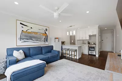 828 Pelhamdale Avenue #3j, New Rochelle, NY 10801 - Photo 1