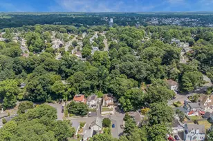 61 Continental Pl, Glen Cove, NY 11542 - Photo 31