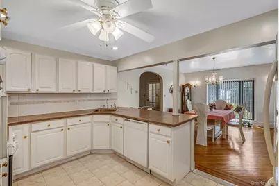 61 Continental Place, Glen Cove, NY 11542 - Photo 19