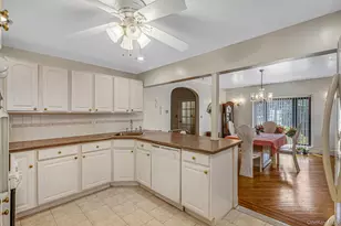 61 Continental Pl, Glen Cove, NY 11542 - Photo 19