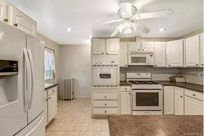 61 Continental Place, Glen Cove, NY 11542 - Photo 21