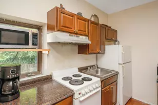 61 Continental Pl, Glen Cove, NY 11542 - Photo 25