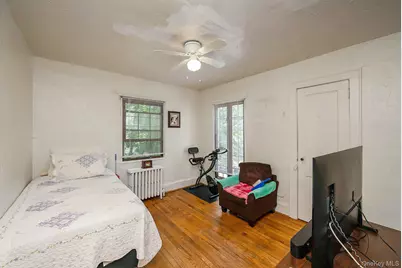 61 Continental Place, Glen Cove, NY 11542 - Photo 11