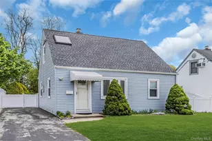 97 Horton Rd, Valley Stream, NY 11581 - Photo 3