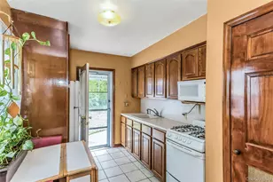 97 Horton Rd, Valley Stream, NY 11581 - Photo 7