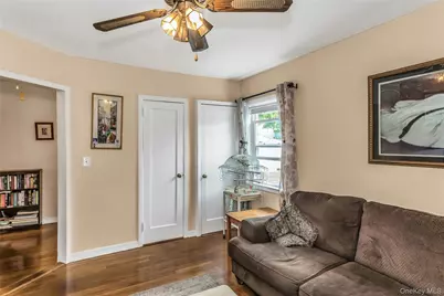 97 Horton Road, Valley Stream, NY 11581 - Photo 11