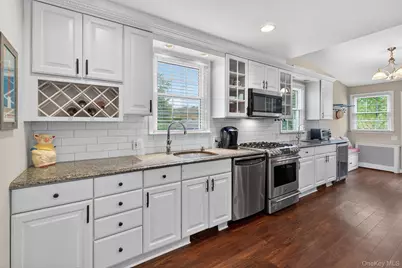 54 Seneca Avenue, White Plains, NY 10603 - Photo 13