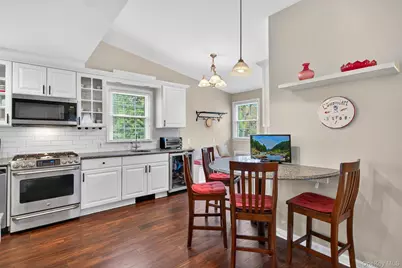 54 Seneca Avenue, White Plains, NY 10603 - Photo 21