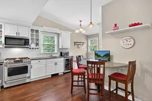 54 Seneca Ave, White Plains, NY 10603 - Photo 21