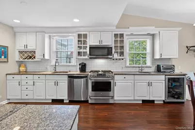 54 Seneca Avenue, White Plains, NY 10603 - Photo 15