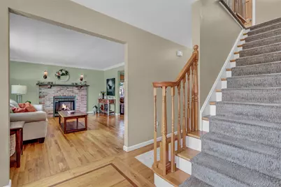18 Hampton Road, Lynbrook, NY 11563 - Photo 5