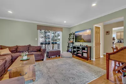 18 Hampton Road, Lynbrook, NY 11563 - Photo 9