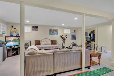 18 Hampton Road, Lynbrook, NY 11563 - Photo 23