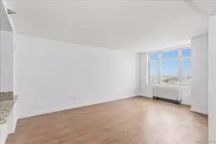 40-26 College Point Blvd, Flushing, NY 11354 - Photo 5