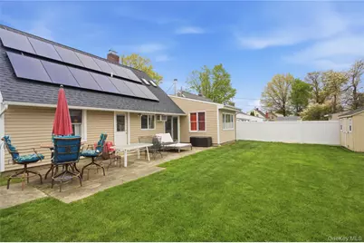 42 Saddler Lane, Levittown, NY 11756 - Photo 19