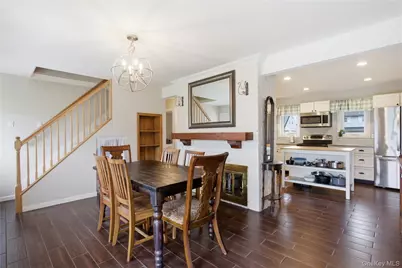 42 Saddler Lane, Levittown, NY 11756 - Photo 5