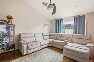 42 Saddler Ln, Levittown, NY 11756 - Photo 9