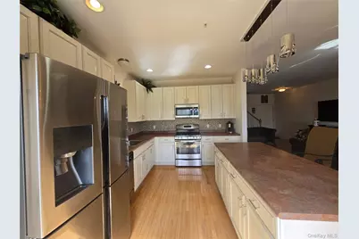 913 Hawthorn Way, New Windsor, NY 12553 - Photo 9