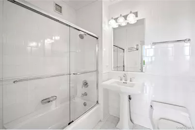 1 Scarsdale Road #613, Tuckahoe, NY 10707 - Photo 17