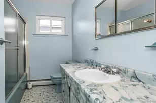 12 Spring St, Lindenhurst, NY 11757 - Photo 17
