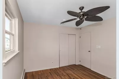 12 Spring Street, Lindenhurst, NY 11757 - Photo 15