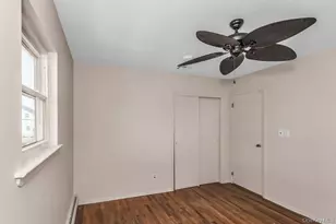 12 Spring St, Lindenhurst, NY 11757 - Photo 15