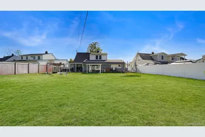 63 Blacksmith Road, Levittown, NY 11756 - Photo 5