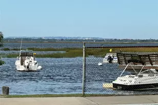 526/524 Cross Bay Blvd, Broad Channel, NY 11693 - Photo 19