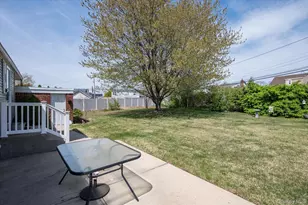 117 Betty Rd, East Meadow, NY 11554 - Photo 21