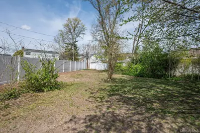 117 Betty Road, East Meadow, NY 11554 - Photo 23