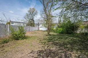 117 Betty Rd, East Meadow, NY 11554 - Photo 23