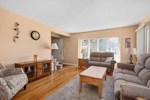 117 Betty Rd, East Meadow, NY 11554 - Photo 5