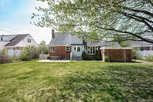 117 Betty Rd, East Meadow, NY 11554 - Photo 19