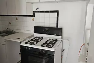 2107 Wallace Ave, Bronx, NY 10462 - Photo 9