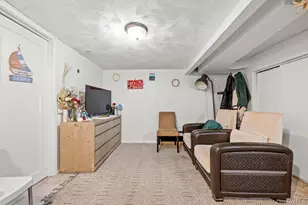 73-37 197th St, Fresh Meadows, NY 11366 - Photo 15