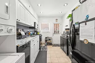 73-37 197th St, Fresh Meadows, NY 11366 - Photo 5