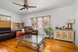 73-37 197th St, Fresh Meadows, NY 11366 - Photo 3