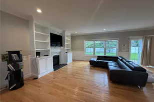 11 Putnam Ave, Jericho, NY 11753 - Photo 3