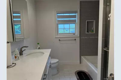 11 Putnam Avenue, Jericho, NY 11753 - Photo 13