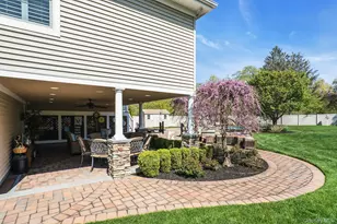 101 Hayrick Ln, Commack, NY 11725 - Photo 43