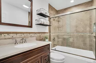 101 Hayrick Ln, Commack, NY 11725 - Photo 27