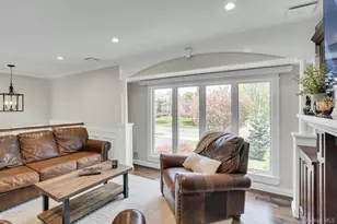 101 Hayrick Ln, Commack, NY 11725 - Photo 9