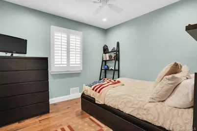 101 Hayrick Lane, Commack, NY 11725 - Photo 25