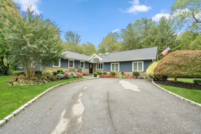 14 S Hollow Road, Dix Hills, NY 11746 - Photo 3