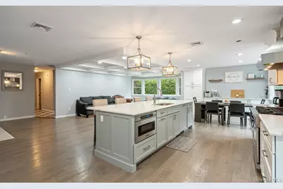14 S Hollow Road, Dix Hills, NY 11746 - Photo 15