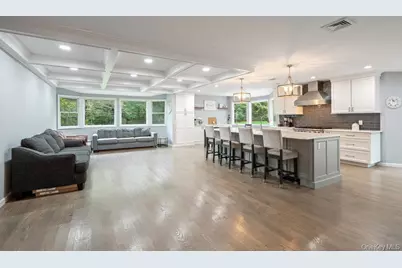 14 S Hollow Road, Dix Hills, NY 11746 - Photo 17