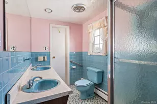 89 Bellevue Ave, Oceanside, NY 11572 - Photo 17