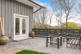 1 Carver St, Sag Harbor, NY 11963 - Photo 7